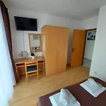 Apartament Delac