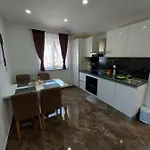 Delac Apartament *