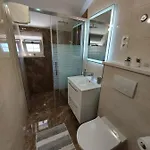 Delac Apartament *