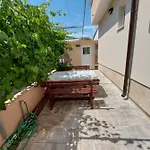 Delac Apartament *