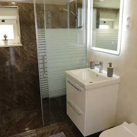 Delac Apartamento Vodice