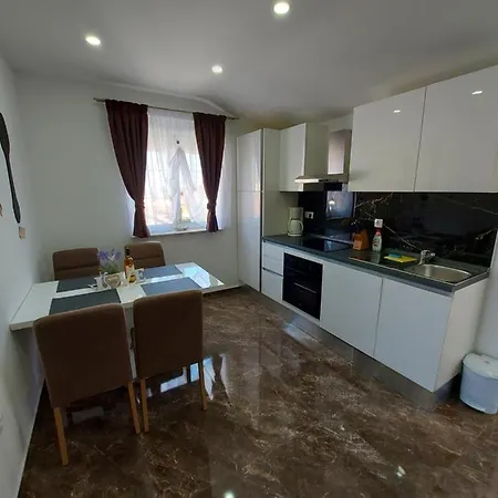 Delac Apartamento *
